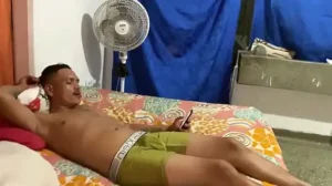 kalaycalientelatina update 19 consiento a mi padrastro saliendo de la ducha y terminamos follando nov 27 2024 1733440873